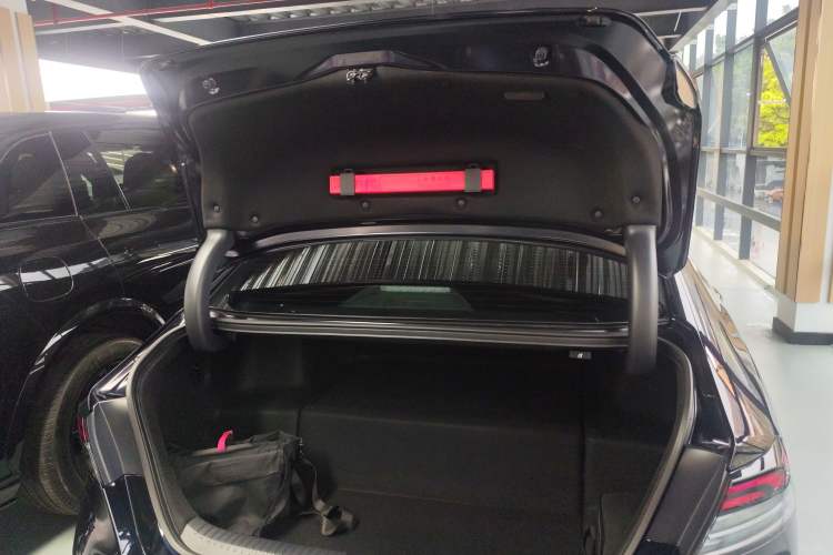 Used Honda Accord New Energy 2023 2.0L ePHEV Smart Edition Trunk