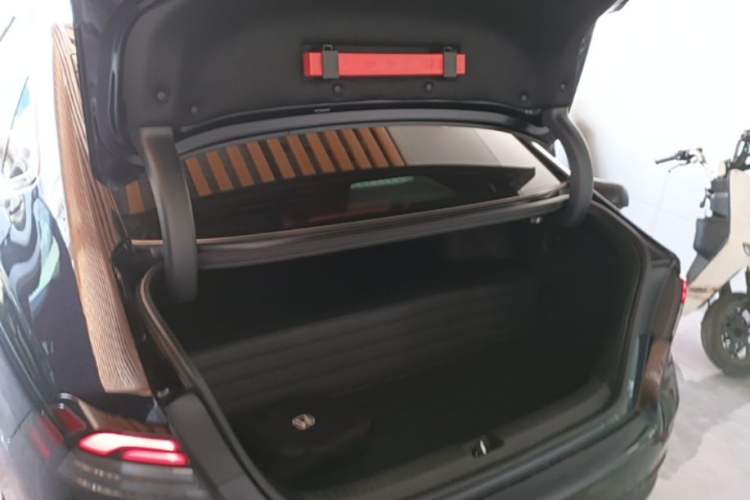 Used Honda Accord New Energy 2023 2.0L ePHEV Luxury Edition Trunk