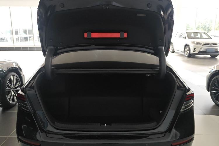 Used Honda Accord New Energy 2023 2.0L ePHEV Smart Edition Trunk