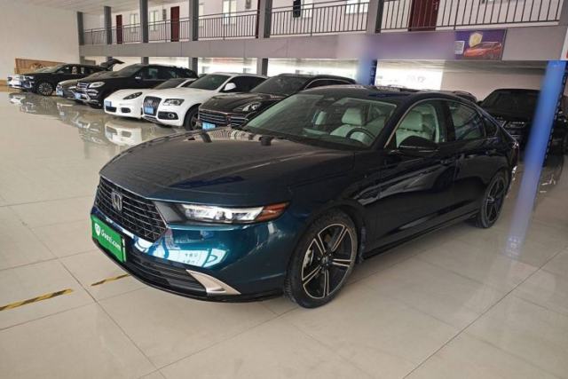 Ojetý Honda Accord New Energy 2023 2.0L ePHEV Flagship Edition