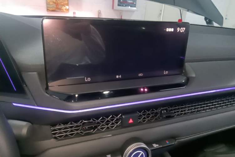 Used Honda Accord New Energy 2023 2.0L ePHEV Luxury Edition Audio And AC Panel