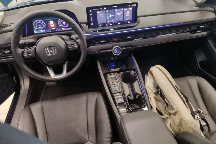 Used Honda Accord New Energy 2023 2.0L ePHEV Prestige Edition Center Console