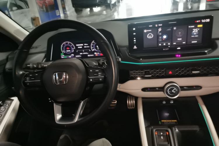 Used Honda Accord New Energy 2023 2.0L ePHEV Flagship Edition Center Console