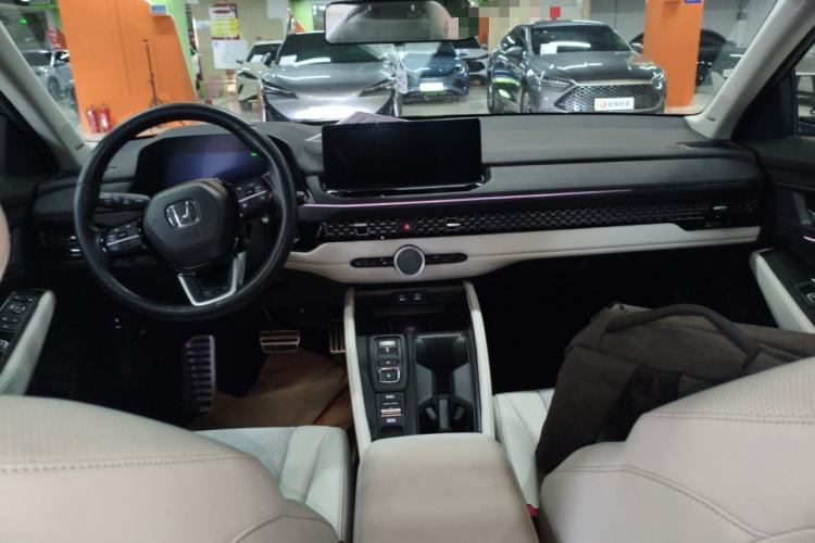 Used Honda Accord New Energy 2023 2.0L ePHEV Flagship Edition Center Console