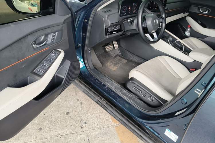 Used Honda Accord New Energy 2023 2.0L ePHEV Flagship Edition Driver Seat