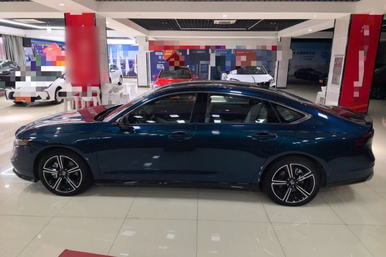 Used Honda Accord New Energy 2023 2.0L ePHEV Flagship Edition Exterior 3