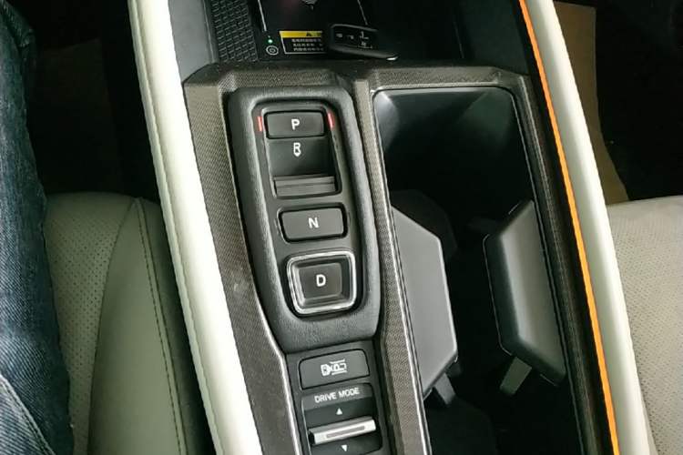 Used Honda Accord New Energy 2023 2.0L ePHEV Flagship Edition Gear Lever