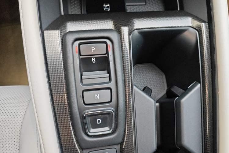Used Honda Accord New Energy 2023 2.0L ePHEV Flagship Edition Gear Lever