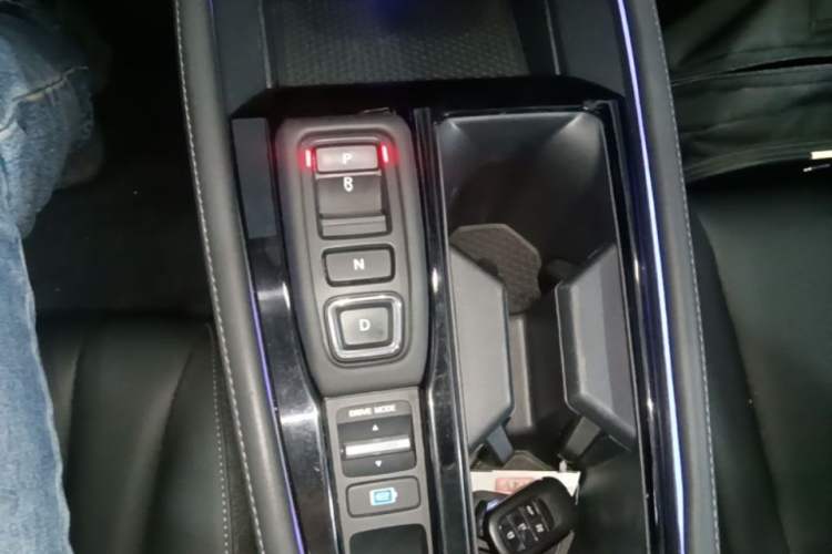 Used Honda Accord New Energy 2023 2.0L ePHEV Luxury Edition Gear Lever