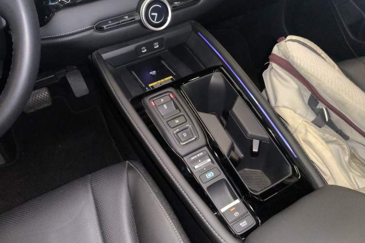 Used Honda Accord New Energy 2023 2.0L ePHEV Prestige Edition Gear Lever