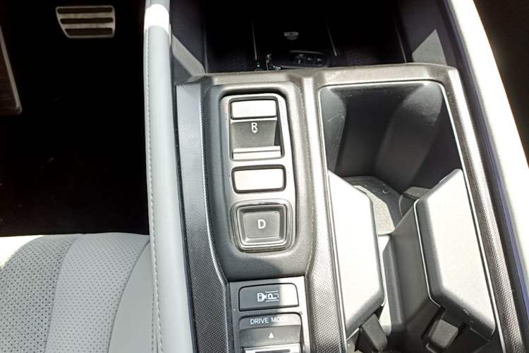 Used Honda Accord New Energy 2023 2.0L ePHEV Flagship Edition Gear Lever
