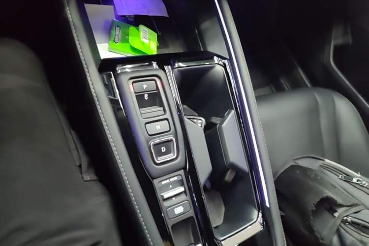Used Honda Accord New Energy 2023 2.0L ePHEV Prestige Edition Gear Lever