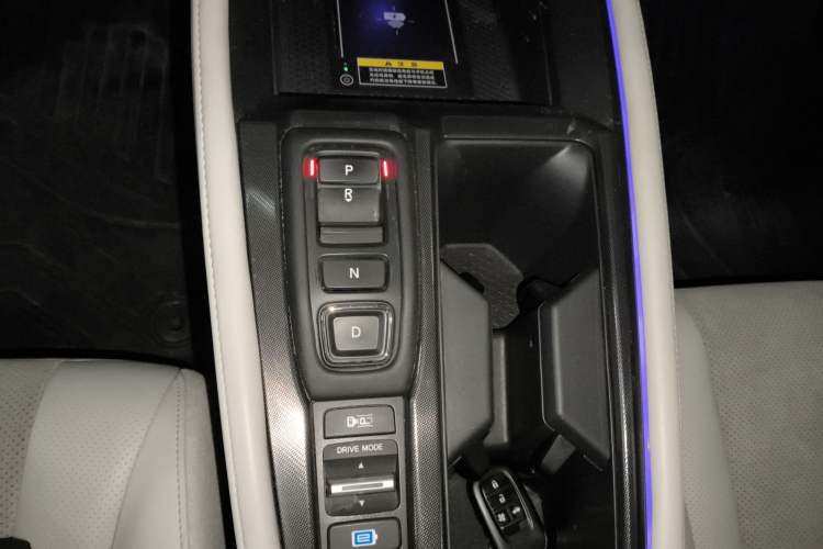 Used Honda Accord New Energy 2023 2.0L ePHEV Flagship Edition Gear Lever