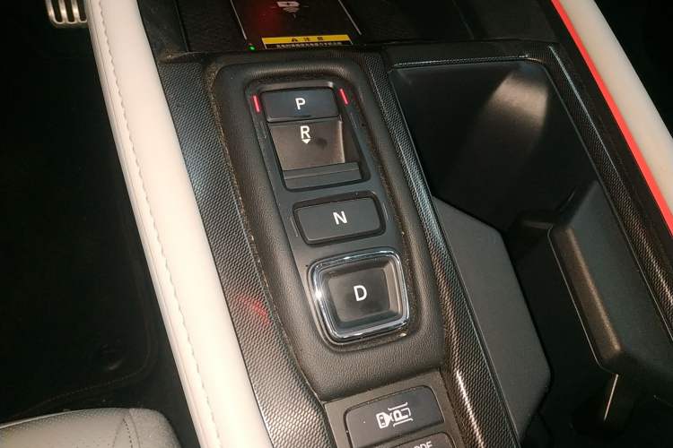 Used Honda Accord New Energy 2023 2.0L ePHEV Flagship Edition Gear Lever