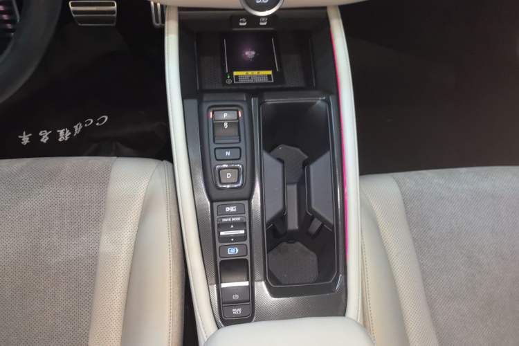Used Honda Accord New Energy 2023 2.0L ePHEV Flagship Edition Gear Lever