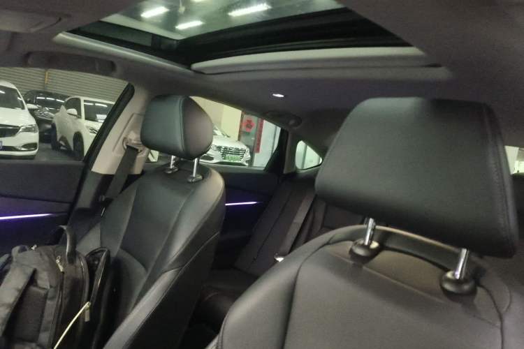 Used Honda Accord New Energy 2023 2.0L ePHEV Luxury Edition Headliner