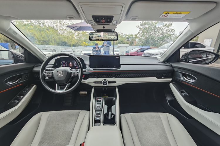 Used Honda Accord New Energy 2023 2.0L ePHEV Flagship Edition Interior 2