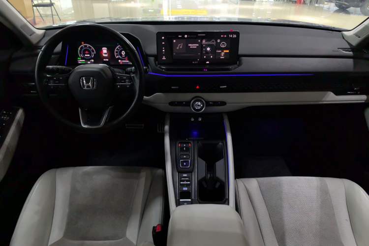 Used Honda Accord New Energy 2023 2.0L ePHEV Flagship Edition Interior 2
