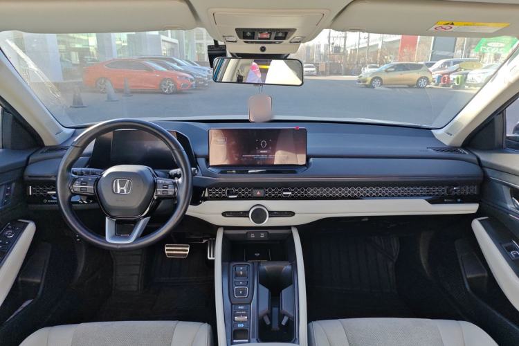 Used Honda Accord New Energy 2023 2.0L ePHEV Flagship Edition Interior 3