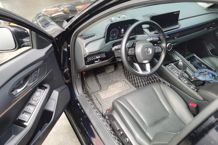 Used Honda Accord New Energy 2023 2.0L ePHEV Flagship Edition Interior 3