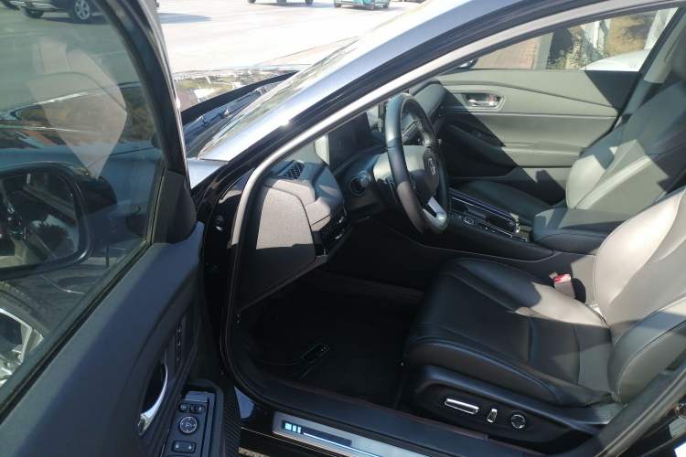 Used Honda Accord New Energy 2023 2.0L ePHEV Flagship Edition Interior 3