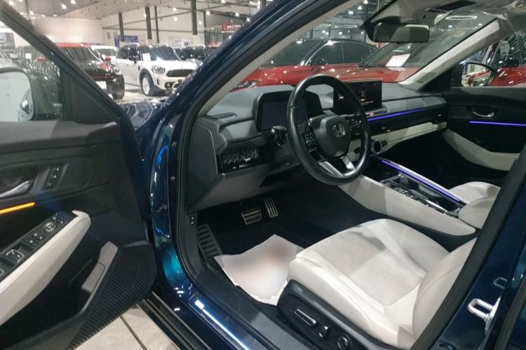 Used Honda Accord New Energy 2023 2.0L ePHEV Flagship Edition Interior 3