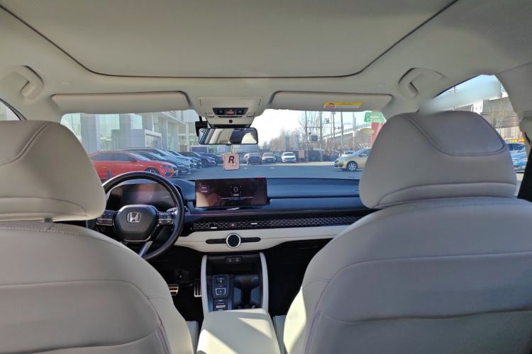 Used Honda Accord New Energy 2023 2.0L ePHEV Flagship Edition Interior 4