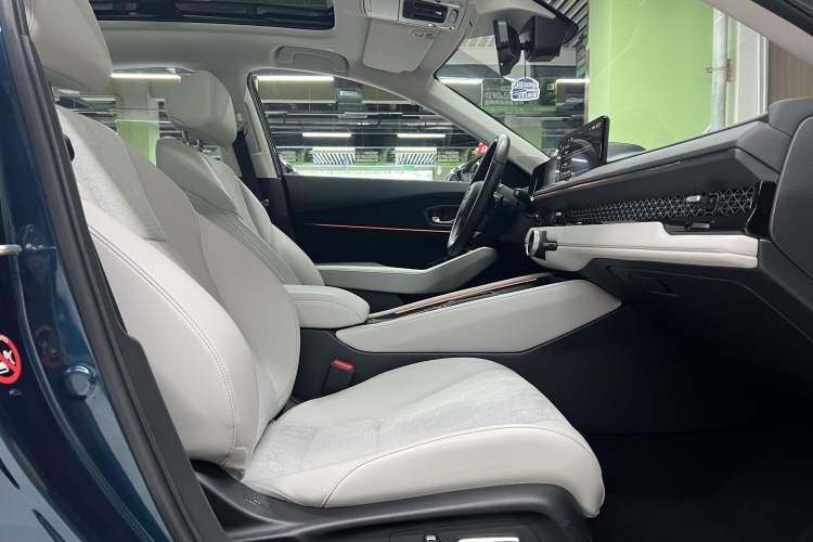 Used Honda Accord New Energy 2023 2.0L ePHEV Flagship Edition Interior 4