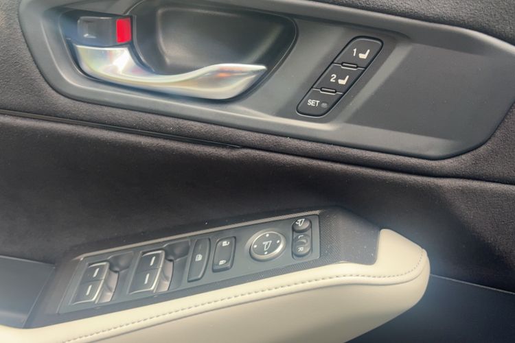 Used Honda Accord New Energy 2023 2.0L ePHEV Flagship Edition Interior 5