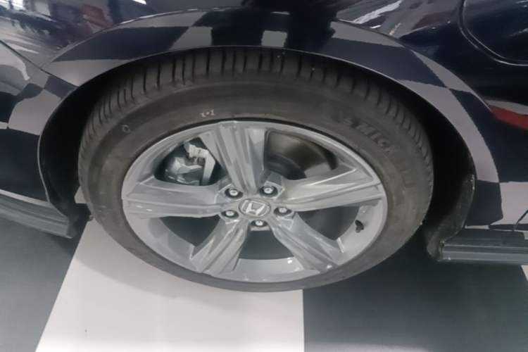 Used Honda Accord New Energy 2023 2.0L ePHEV Luxury Edition Left Front Wheel Hub