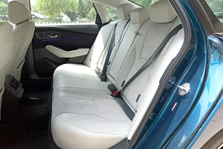 Used Honda Accord New Energy 2023 2.0L ePHEV Flagship Edition Left Rear Seat