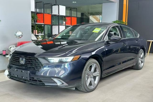 Honda Accord New Energy 2023 2.0L ePHEV Prestige Edition с пробегом