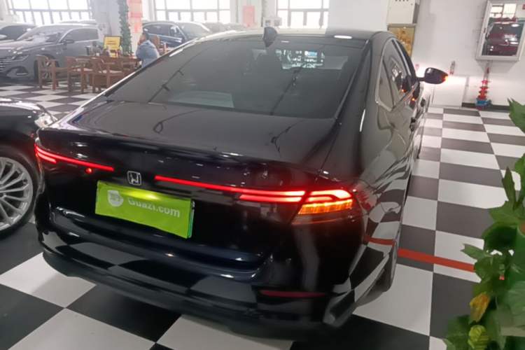 Used Honda Accord New Energy 2023 2.0L ePHEV Luxury Edition Rear Right 45 Deg