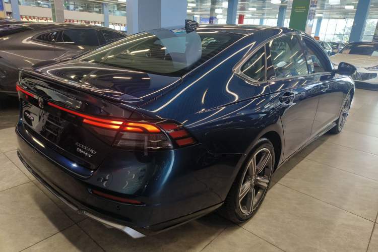 Used Honda Accord New Energy 2023 2.0L ePHEV Prestige Edition Rear Right 45 Deg