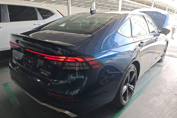 Used Honda Accord New Energy 2023 2.0L ePHEV Flagship Edition Rear Right 45 Deg