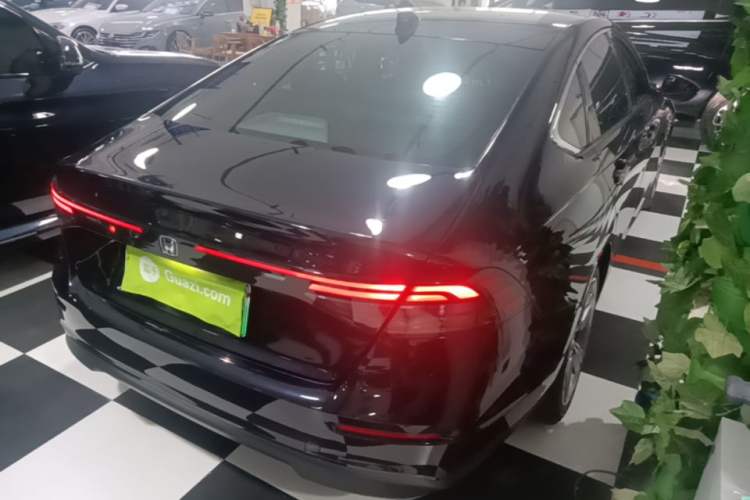 Used Honda Accord New Energy 2023 2.0L ePHEV Luxury Edition Rear Right 45 Deg