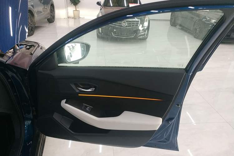 Used Honda Accord New Energy 2023 2.0L ePHEV Flagship Edition Right Front Door Interior