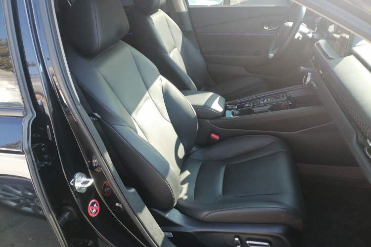 Used Honda Accord New Energy 2023 2.0L ePHEV Flagship Edition Right Front Seat