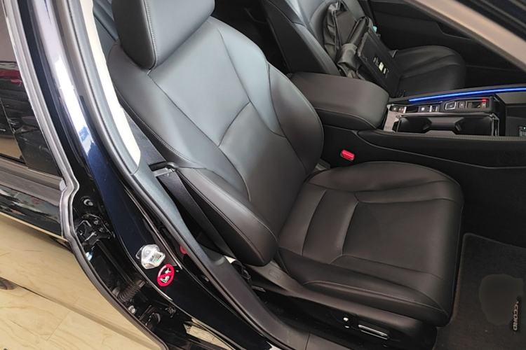 Used Honda Accord New Energy 2023 2.0L ePHEV Prestige Edition Right Front Seat