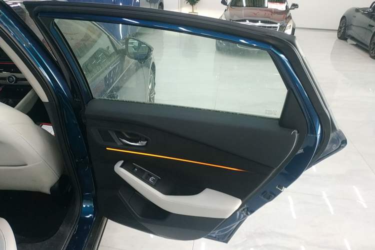 Used Honda Accord New Energy 2023 2.0L ePHEV Flagship Edition Right Rear Door Interior