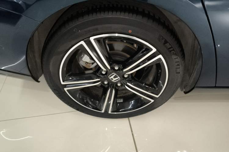 Used Honda Accord New Energy 2023 2.0L ePHEV Flagship Edition Right Rear Wheel Hub