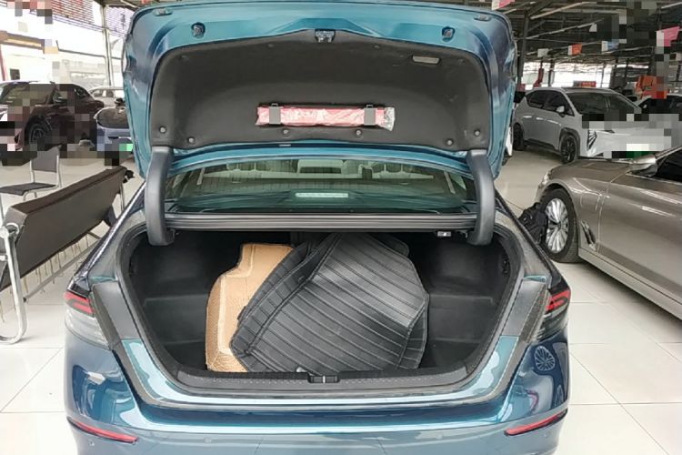 Used Honda Accord New Energy 2023 2.0L ePHEV Flagship Edition Trunk