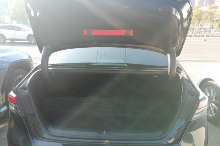 Used Honda Accord New Energy 2023 2.0L ePHEV Flagship Edition Trunk