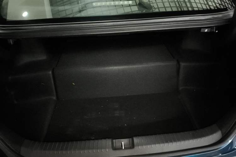 Used Honda Accord New Energy 2023 2.0L ePHEV Flagship Edition Trunk