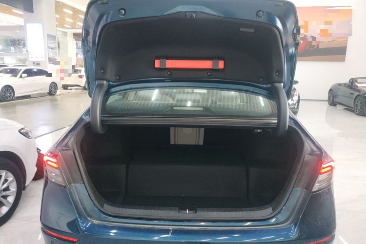 Used Honda Accord New Energy 2023 2.0L ePHEV Flagship Edition Trunk