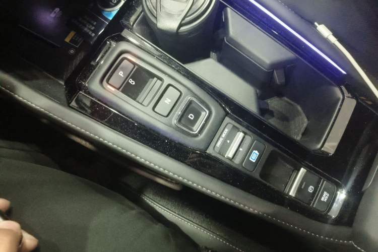 Used Honda Accord New Energy 2023 2.0L ePHEV Prestige Edition Gear Lever