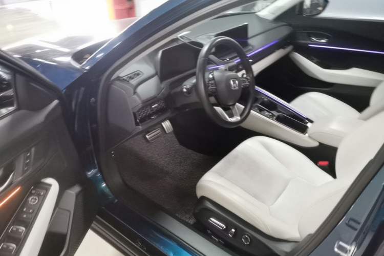 Used Honda Accord New Energy 2023 2.0L ePHEV Flagship Edition Driver Seat