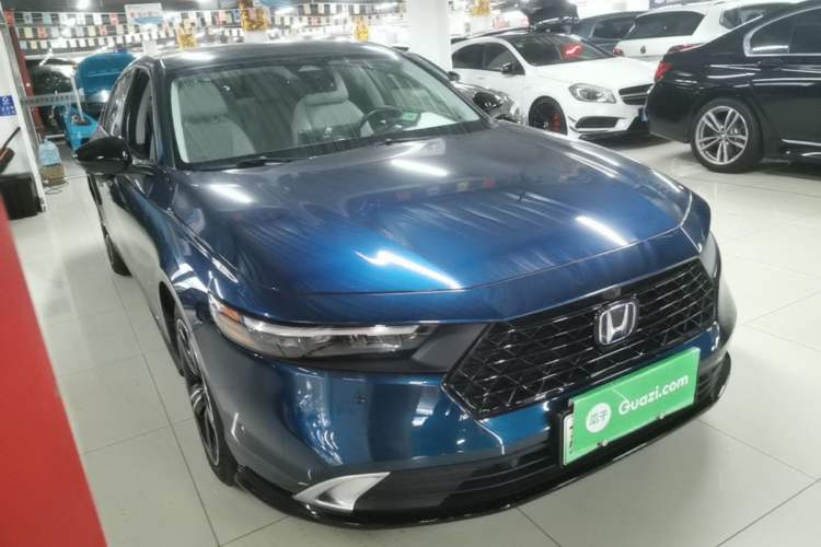Used Honda Accord New Energy 2023 2.0L ePHEV Flagship Edition Front Right 45 Deg
