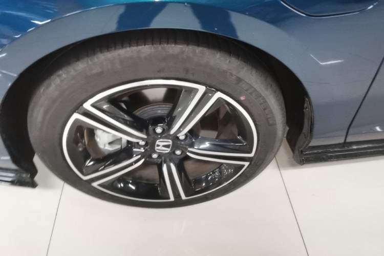 Used Honda Accord New Energy 2023 2.0L ePHEV Flagship Edition Left Front Wheel Hub