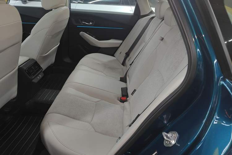 Used Honda Accord New Energy 2023 2.0L ePHEV Flagship Edition Left Rear Seat